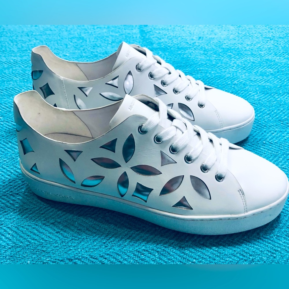 MICHAEL KORS white sneakers with silver inlays. Gorgeous! New. NWOB size…